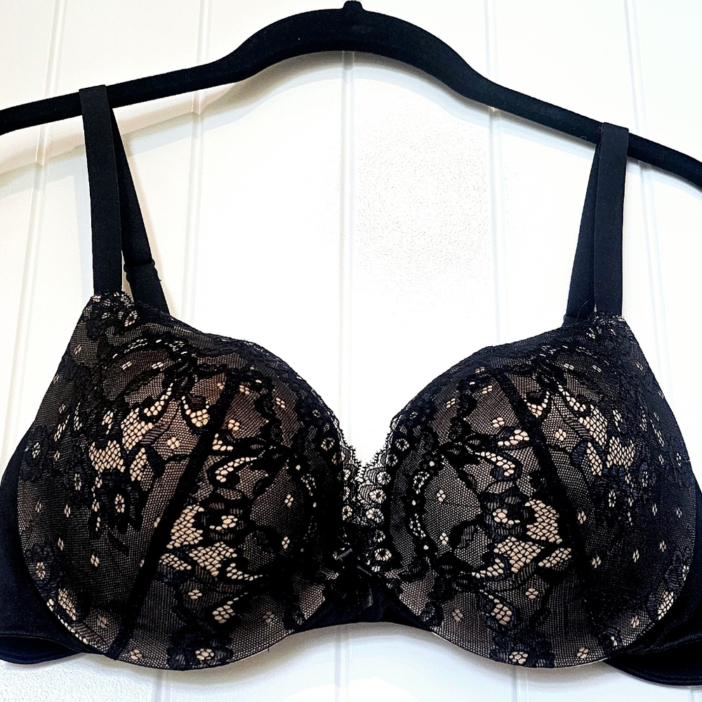 NWOT, Lace Black push-up Bra, 36C, Padded. Beautiful